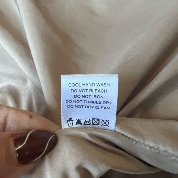 Lovers and Friends Ilana Puffer Jacket. Size L - Picture 7 of 10